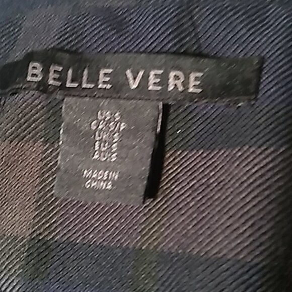 Sharply Tailored Belle Vere Blazer Single Button CloseTriple Button Cuff - Picture 4 of 7